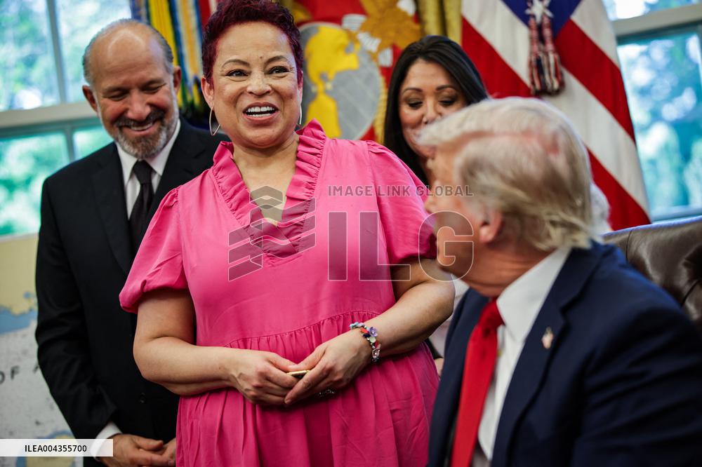 DC: President Trump Signs New Executive Orders