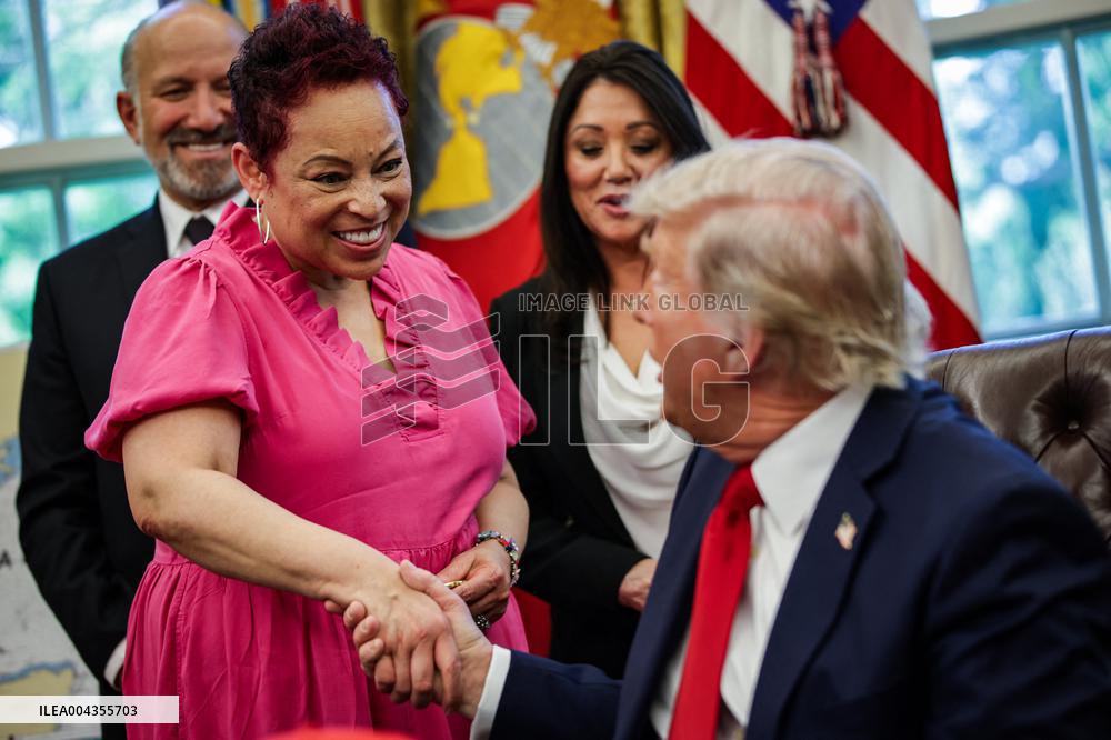 DC: President Trump Signs New Executive Orders