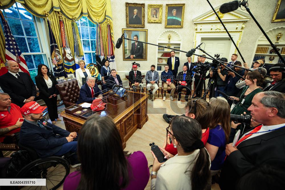 DC: President Trump Signs New Executive Orders