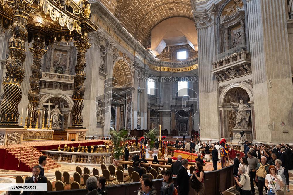 Homage Of the Faithful to Pope Francis - Vatican