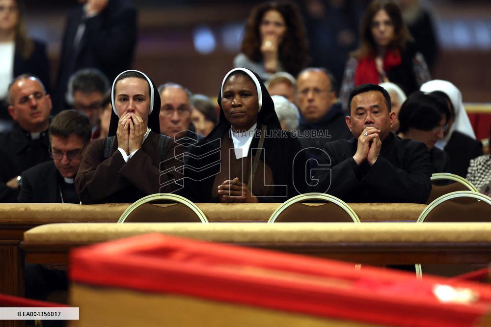 Homage Of the Faithful to Pope Francis - Vatican