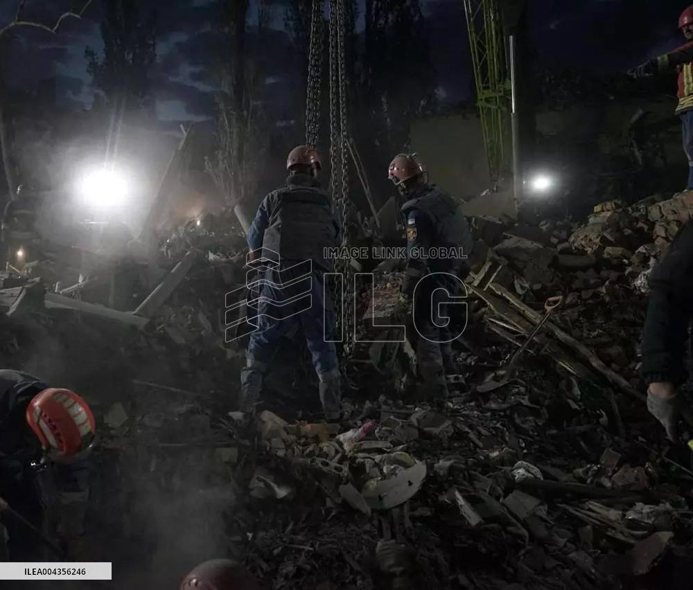 Nine Killed in Russian Missile Attack - Kyiv