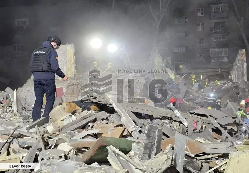 Nine Killed in Russian Missile Attack - Kyiv