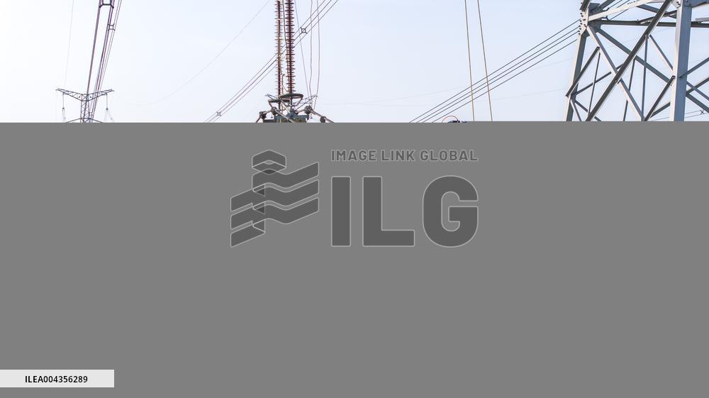 Exoskeleton Robot Power Grid Maintenance