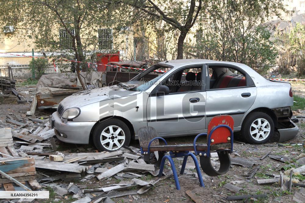 Russian troops launch massive overnight strike on Kyiv