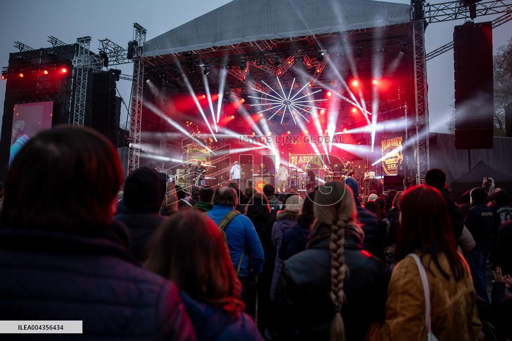 Veterans Rock concert