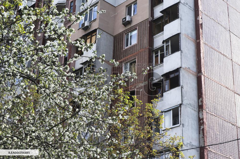 Russia strikes densely populated residential area in Kharkiv