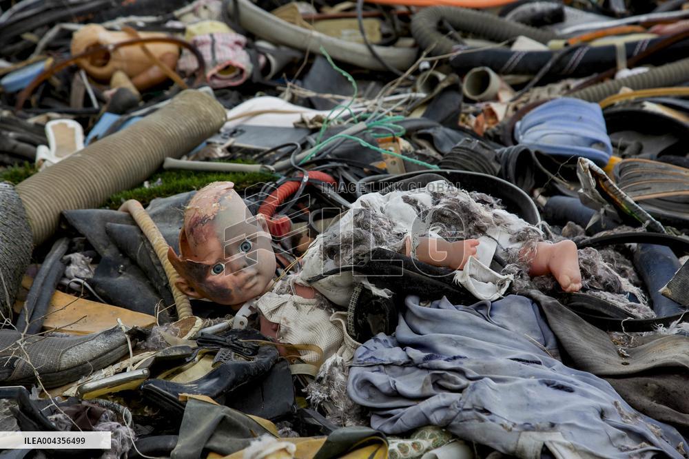 Garbage In Nature - Iran