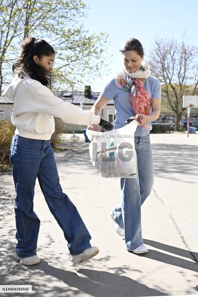 CROWN PRINCESS PICKS LITTER