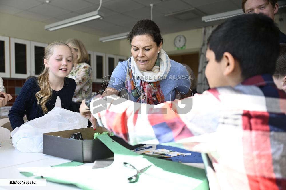 CROWN PRINCESS PICKS LITTER
