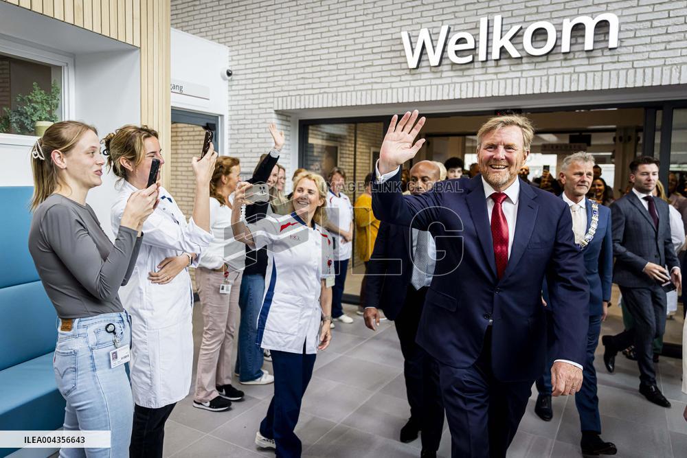 King Willem Alexander Visits Beverwijk Burns Center - Netherlands