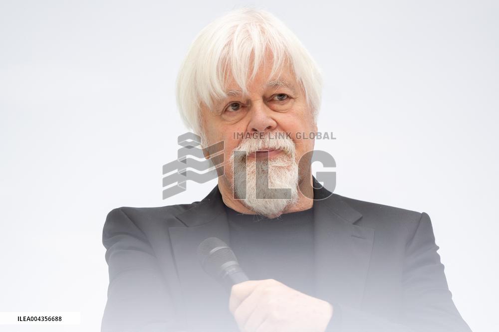 Paul Watson at the Change Now Summit - Paris AJ