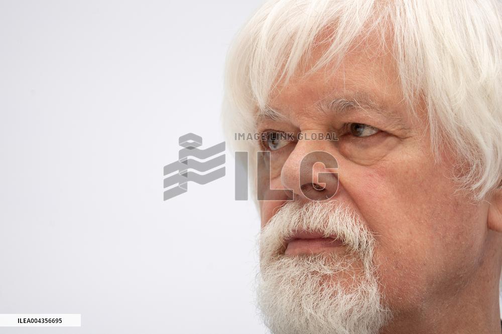 Paul Watson at the Change Now Summit - Paris AJ