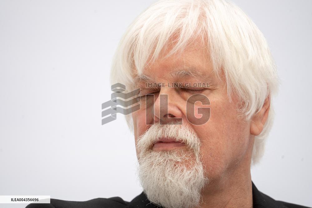 Paul Watson at the Change Now Summit - Paris AJ