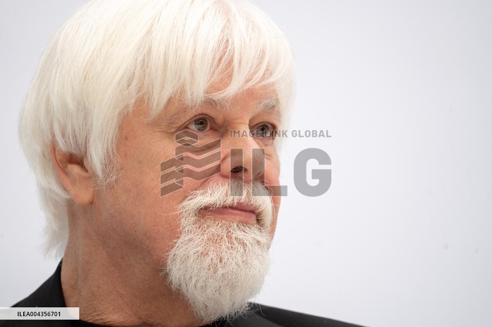 Paul Watson at the Change Now Summit - Paris AJ