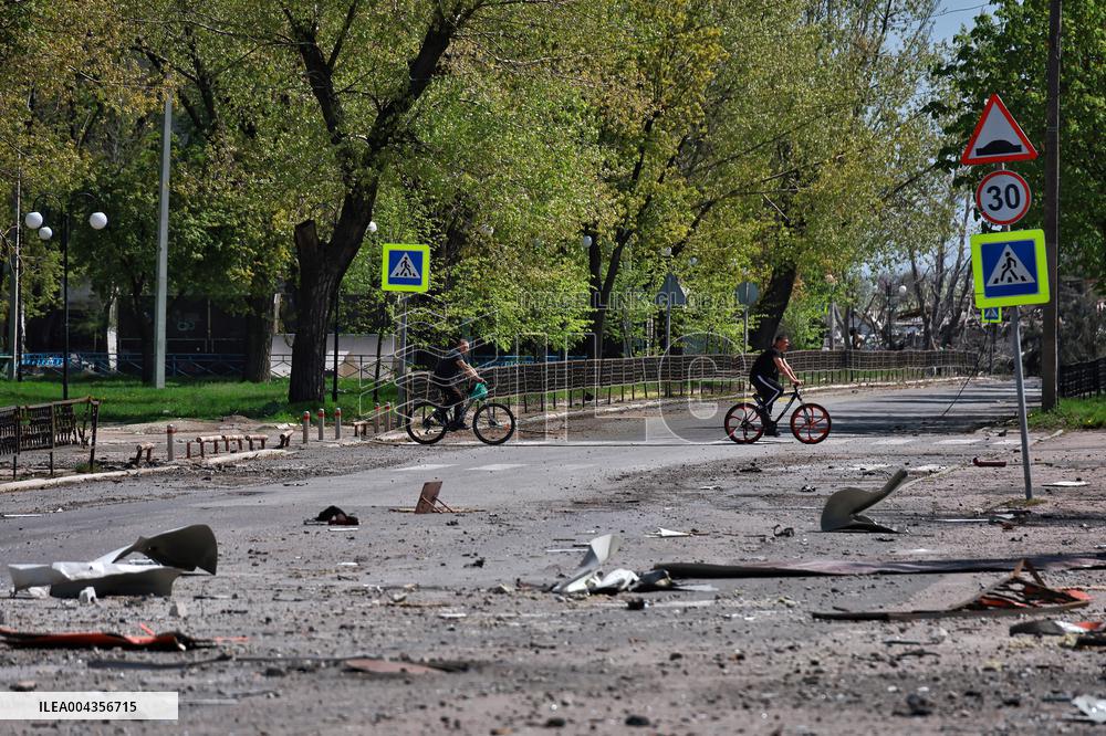 Pokrovsk destroyed by Russian shelling