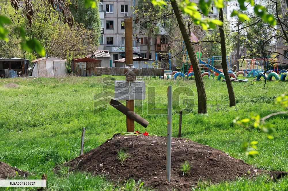 Pokrovsk destroyed by Russian shelling