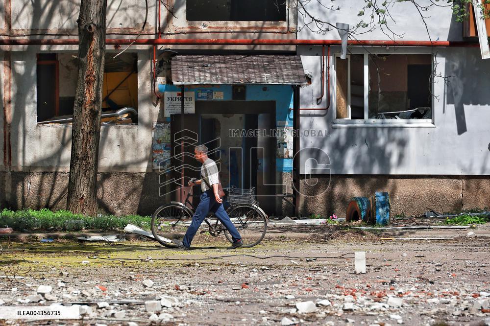 Pokrovsk destroyed by Russian shelling