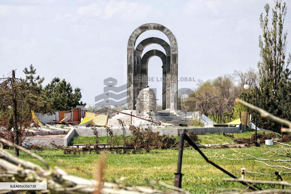 Pokrovsk destroyed by Russian shelling