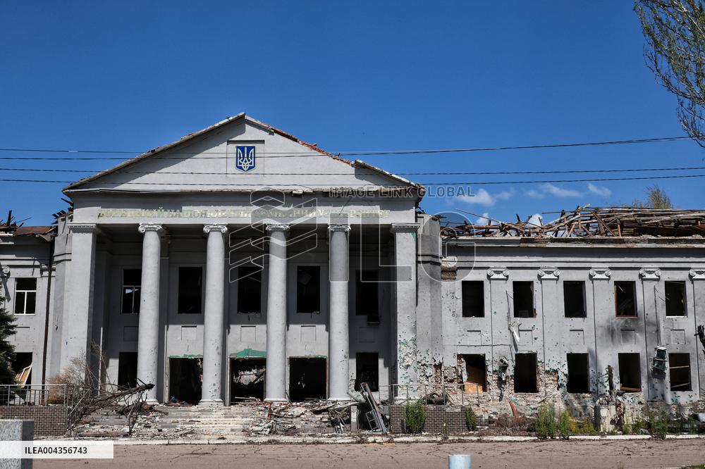 Pokrovsk destroyed by Russian shelling