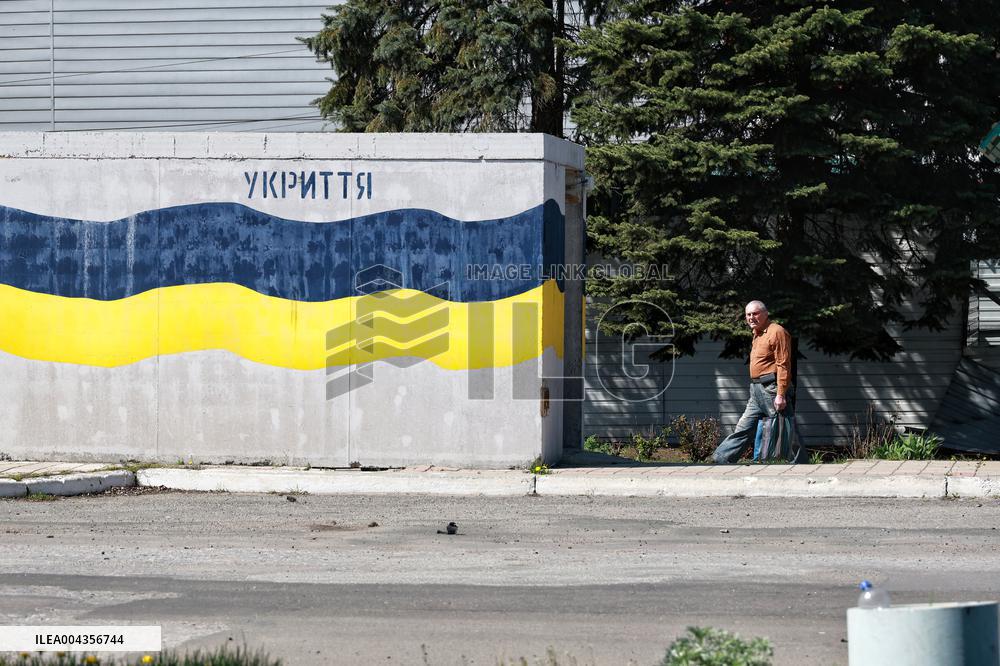 Pokrovsk destroyed by Russian shelling