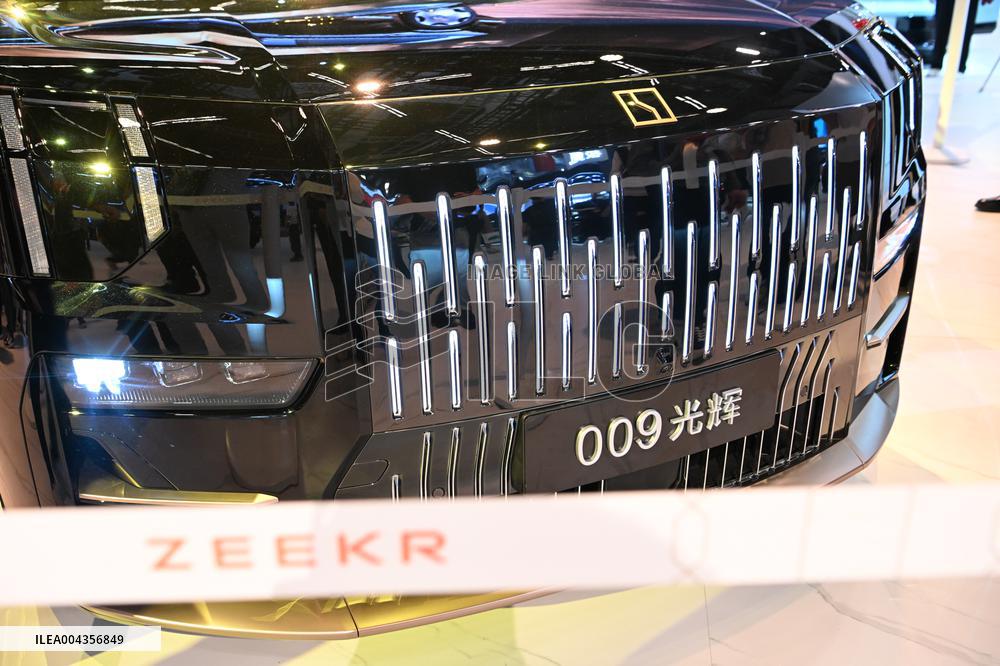 ZEEKR 009 Luxury MPV at 2025 Shanghai Auto Show