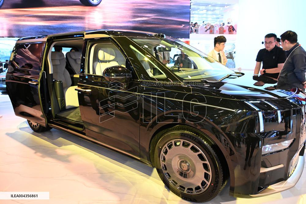 ZEEKR 009 Luxury MPV at 2025 Shanghai Auto Show