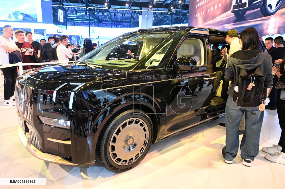 ZEEKR 009 Luxury MPV at 2025 Shanghai Auto Show