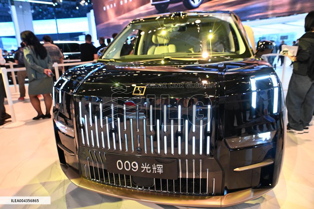 ZEEKR 009 Luxury MPV at 2025 Shanghai Auto Show