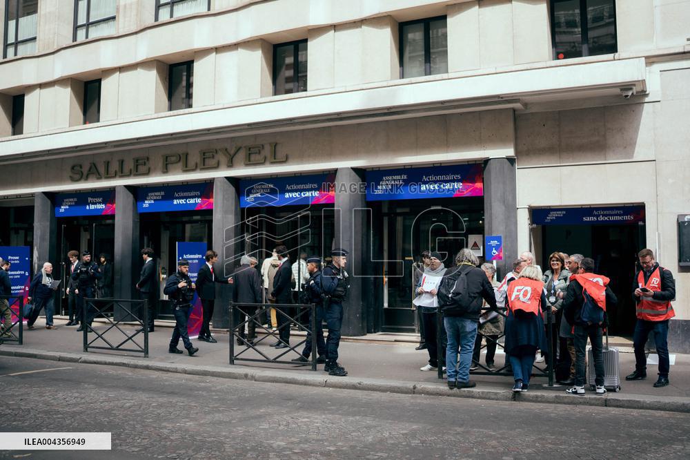 Activists protest prior General Assembly of Axa - Paris AJ