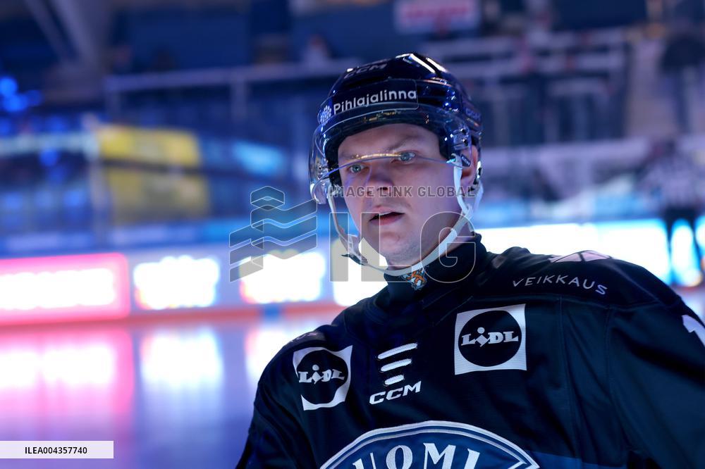 Ice hockey - Friendly - Finland vs Sweden