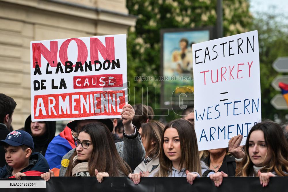 Annual commemoration of the Armenian genocide of 1915 in Paris - FA