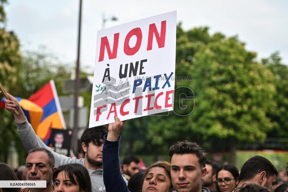 Annual commemoration of the Armenian genocide of 1915 in Paris - FA