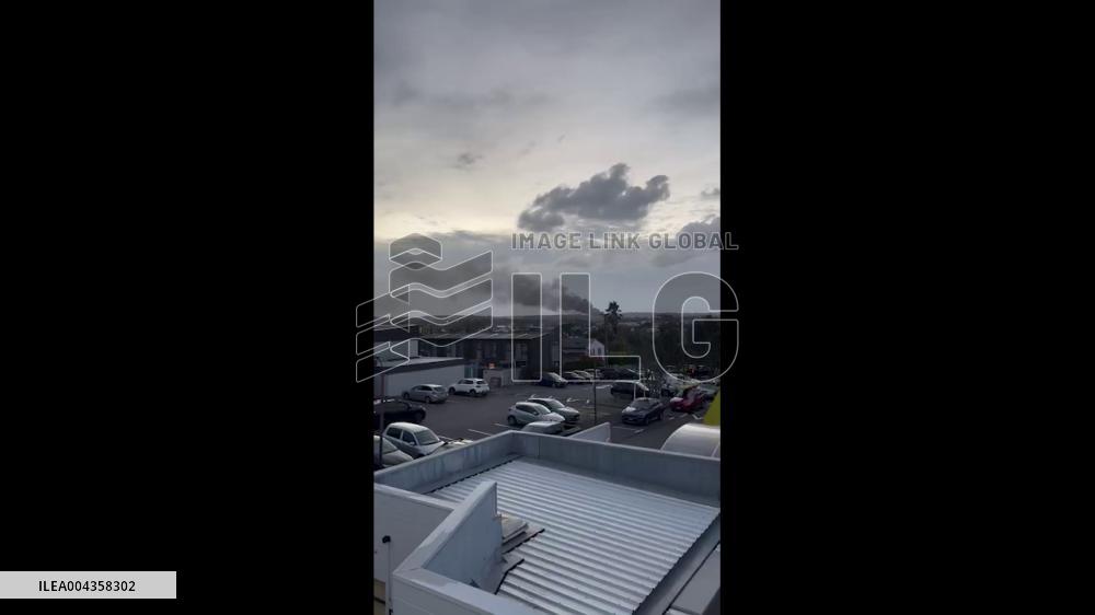 New Zealand: Auckland Recycling Depot Fire Sends Smoke Cloud