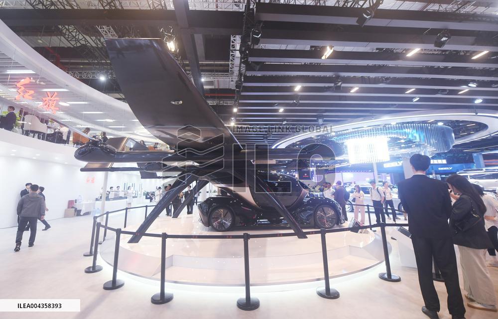 2025 Shanghai Auto Show Hongqi Flying Car