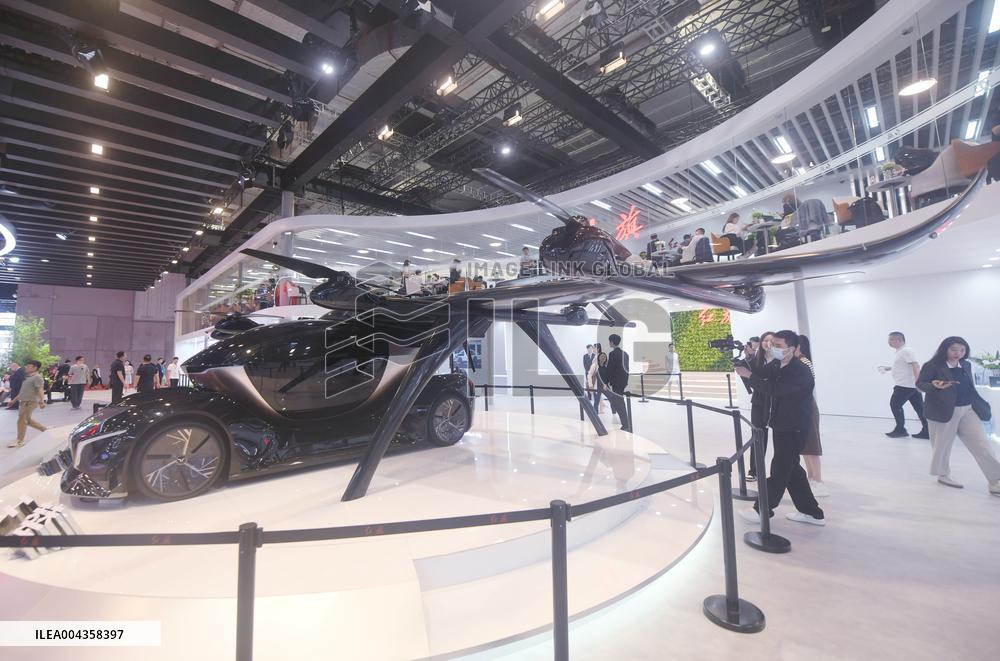 2025 Shanghai Auto Show Hongqi Flying Car