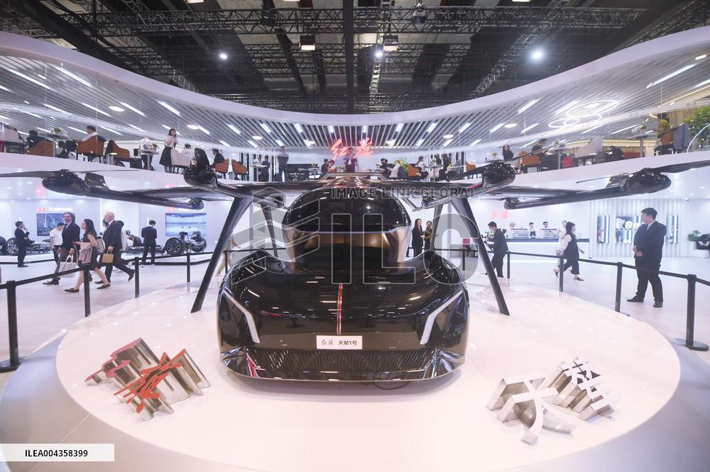 2025 Shanghai Auto Show Hongqi Flying Car