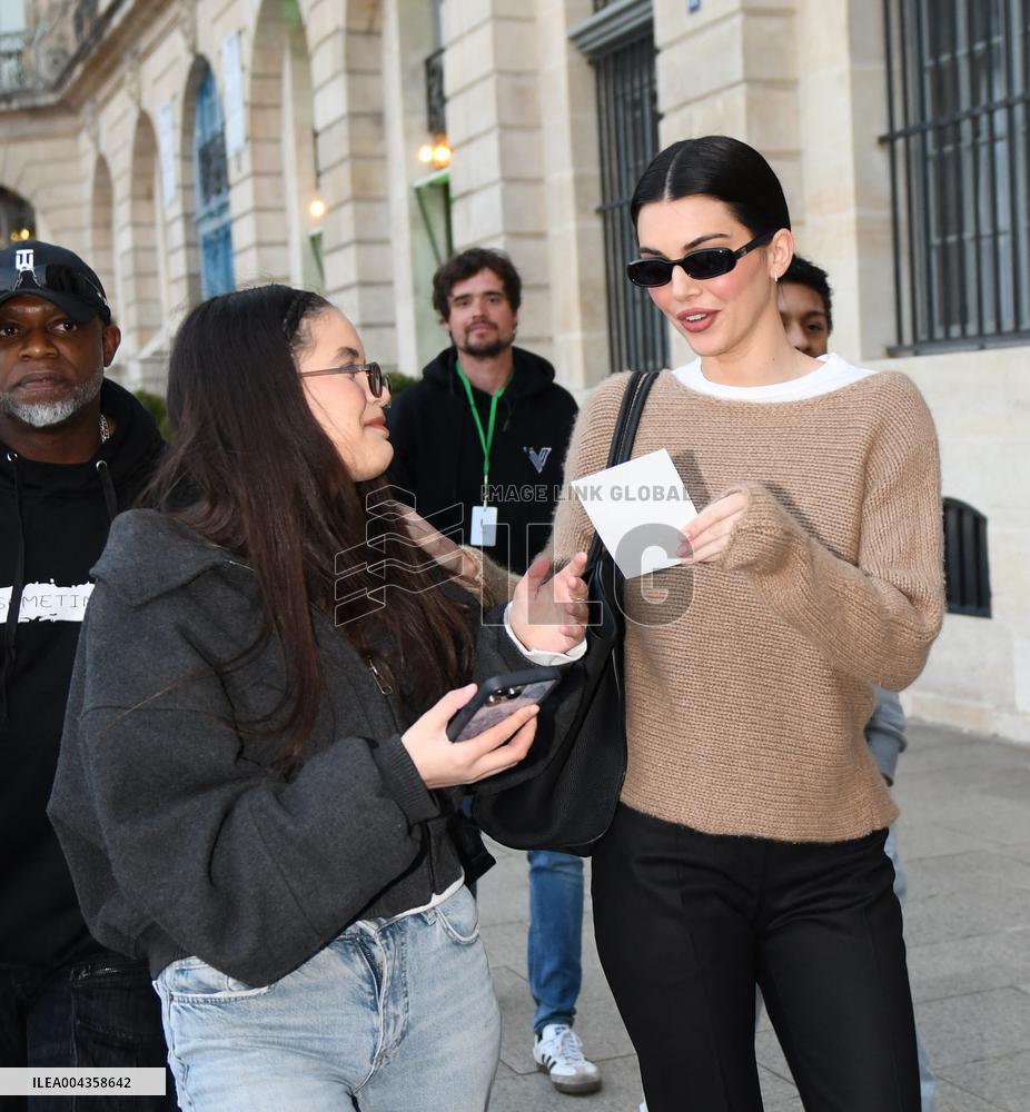 Kendall Jenner Leaves LOreal Shoot - Paris