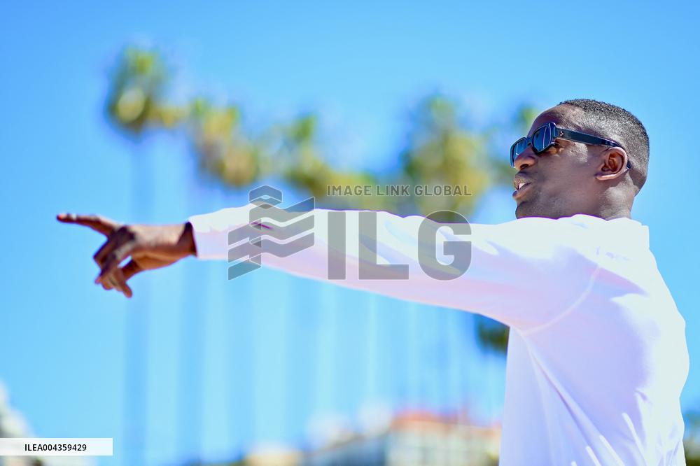 8th Canneseries - Maintenant Ou Jamais : FC Montfermeil Photocall