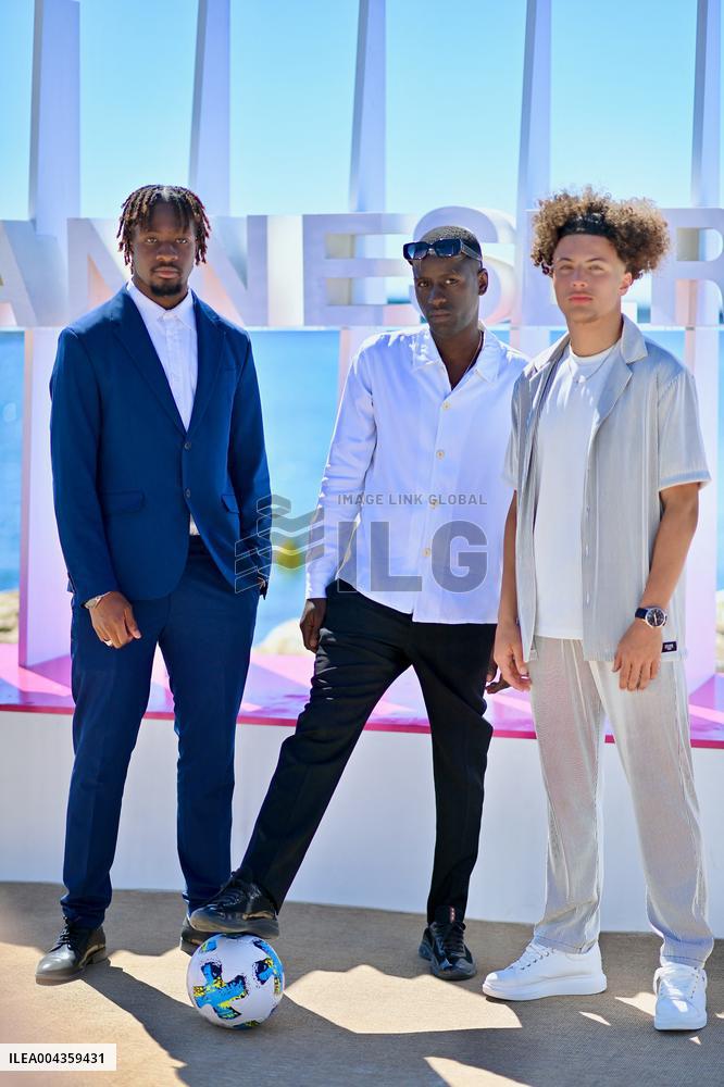 8th Canneseries - Maintenant Ou Jamais : FC Montfermeil Photocall