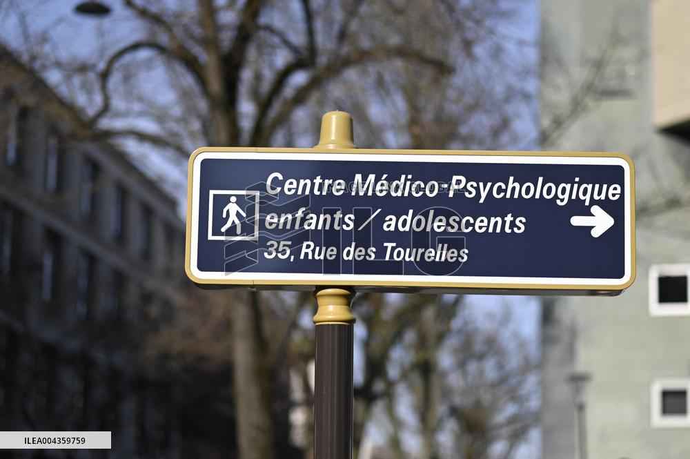 Illustration - Youth Medical-Psychological Center - Paris
