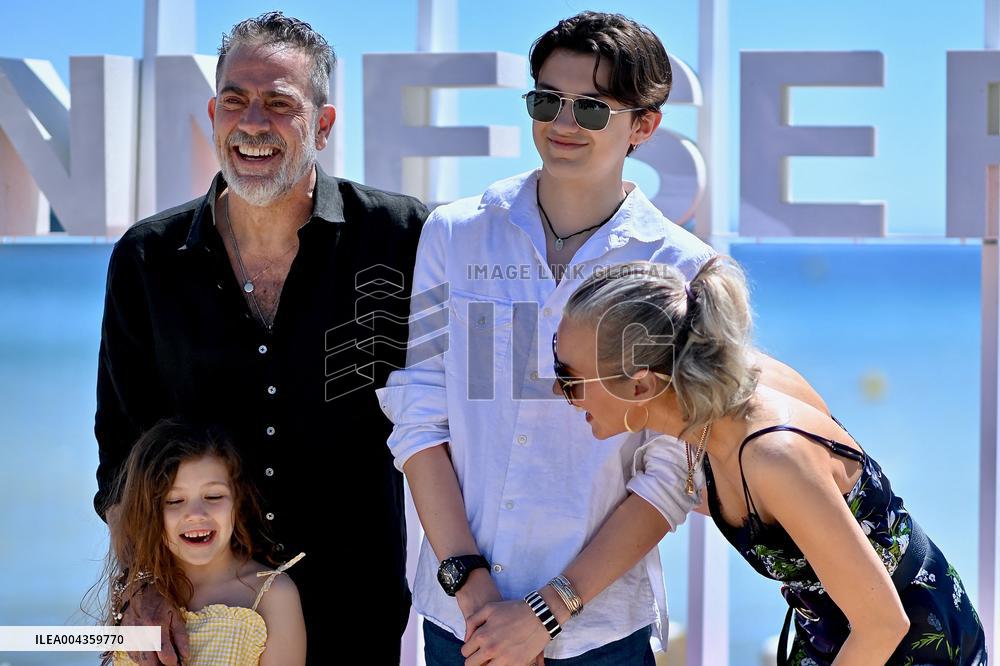 8th Canneseries - Jeffrey Dean Morgan At The Walking Dead Photocall