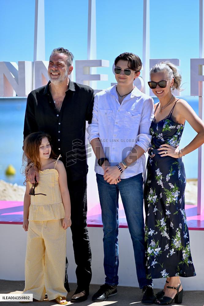 8th Canneseries - Jeffrey Dean Morgan At The Walking Dead Photocall