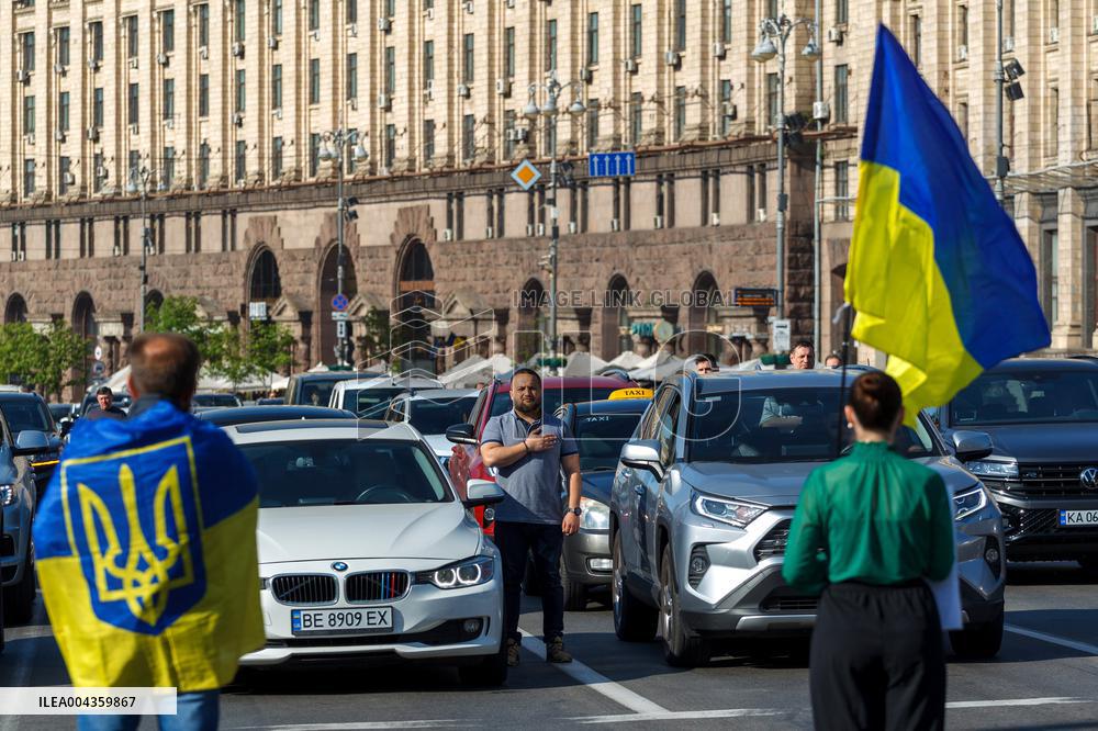 Kyiv honours victims of massive Russian attack on April 24