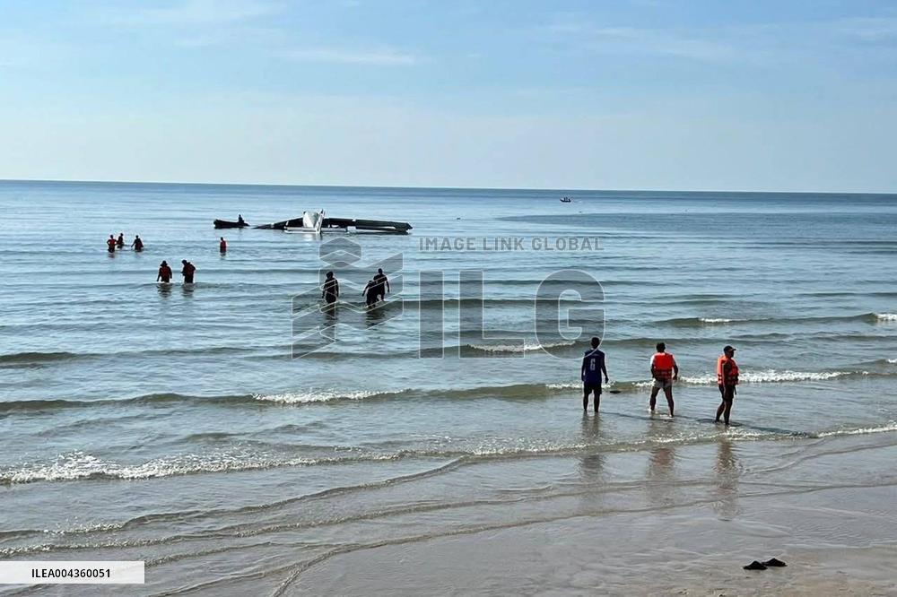 Police Plane Crash Kills 6 People - Thailand