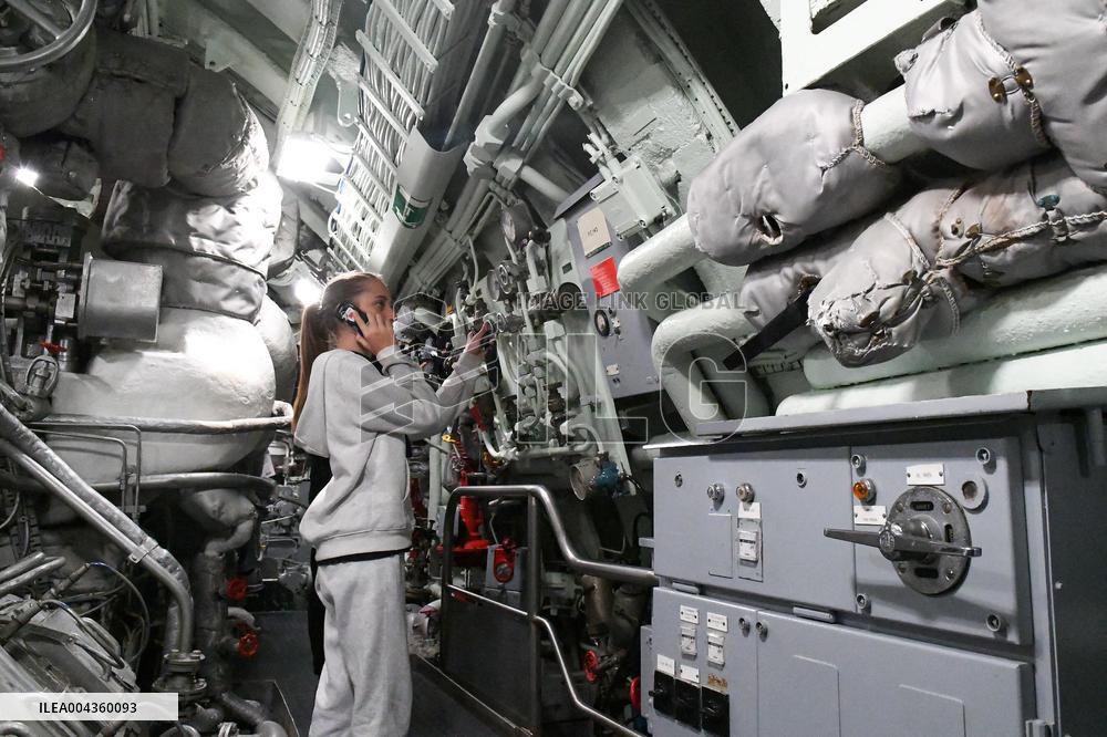 La Cite De La Mer Illustrations - France