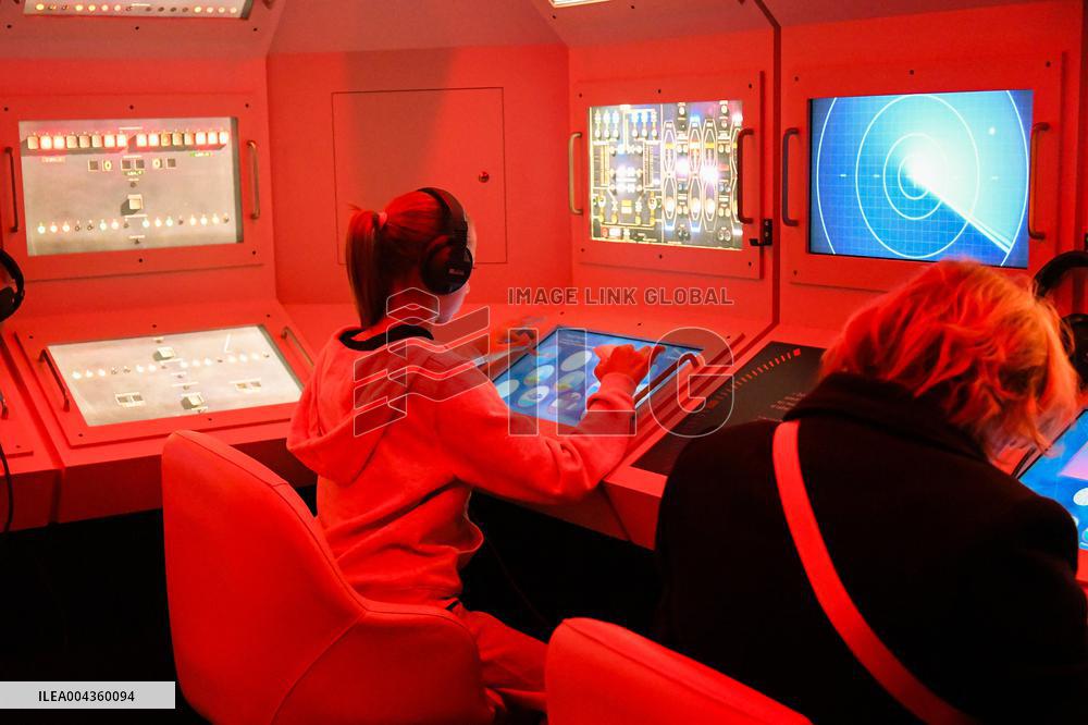 La Cite De La Mer Illustrations - France