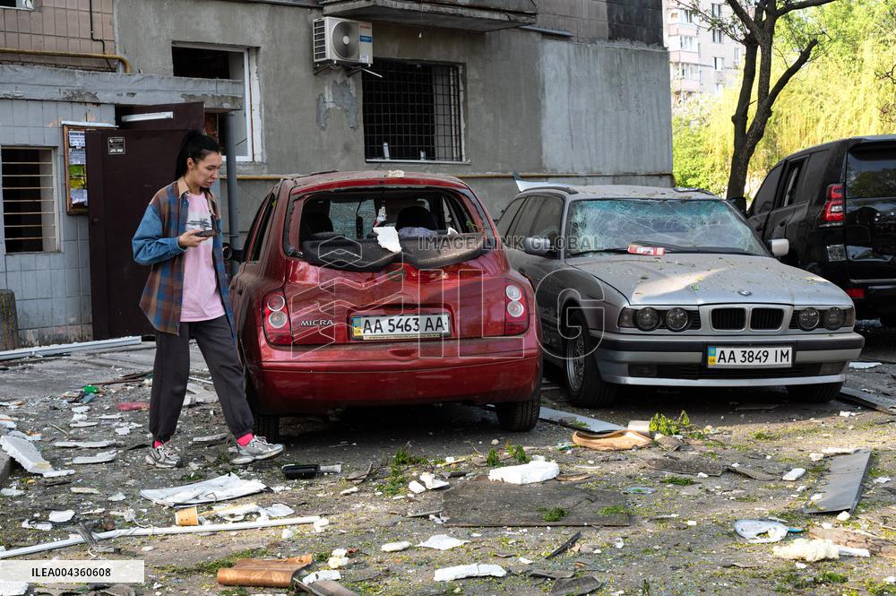 Russian troops launch massive overnight strike on Kyiv