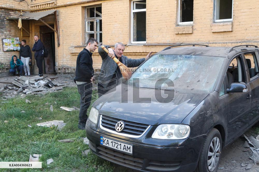 Russian troops launch massive overnight strike on Kyiv