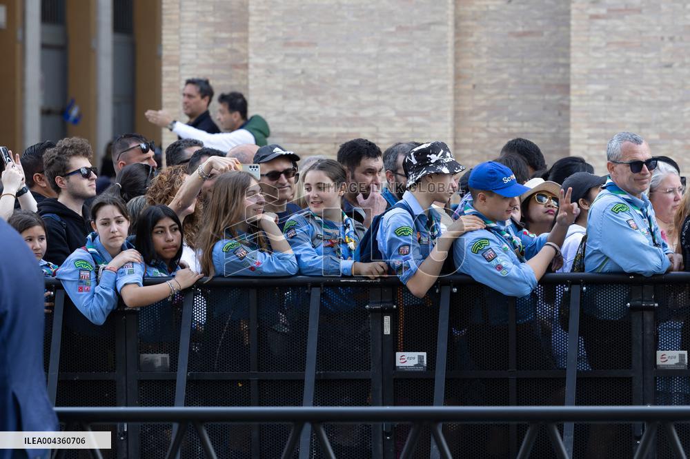 People queue at St Peter Basilica to pay their respects to late Pope Francis - Rome